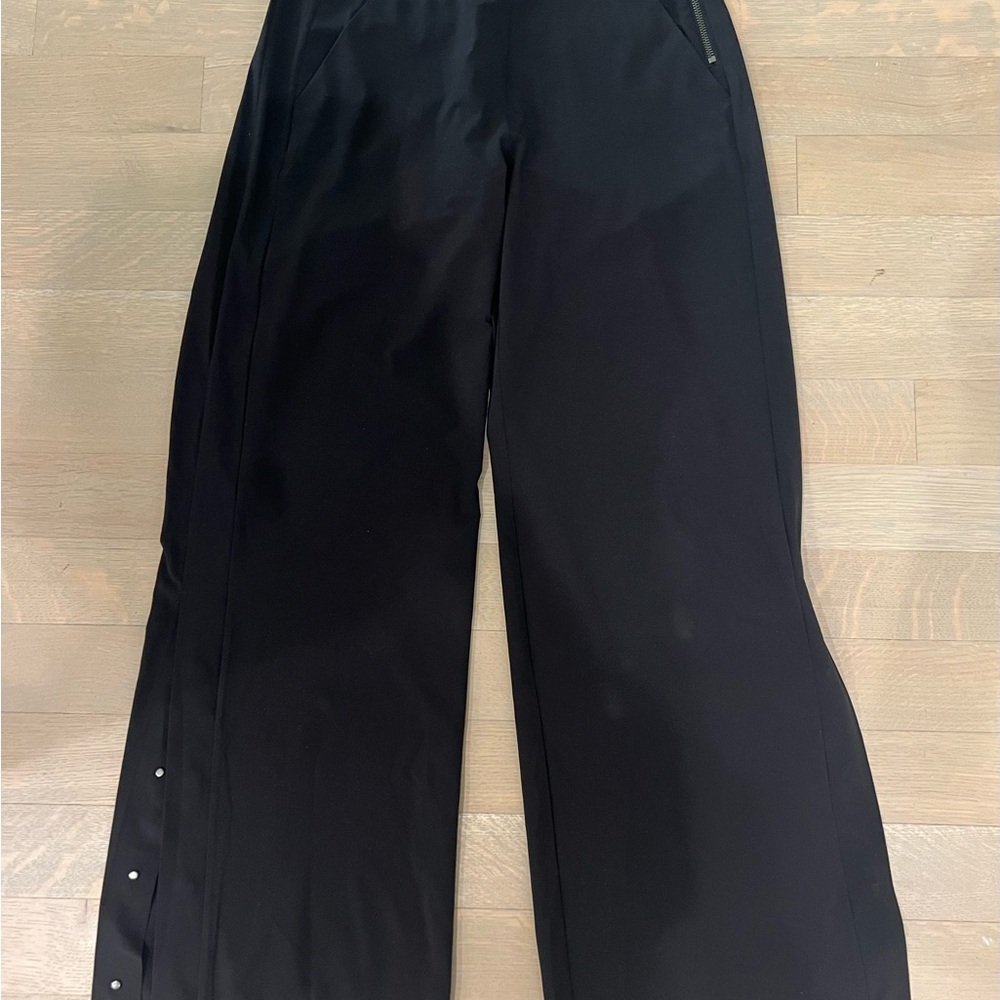 Athleta wide leg relaxed pant. Sz 4.